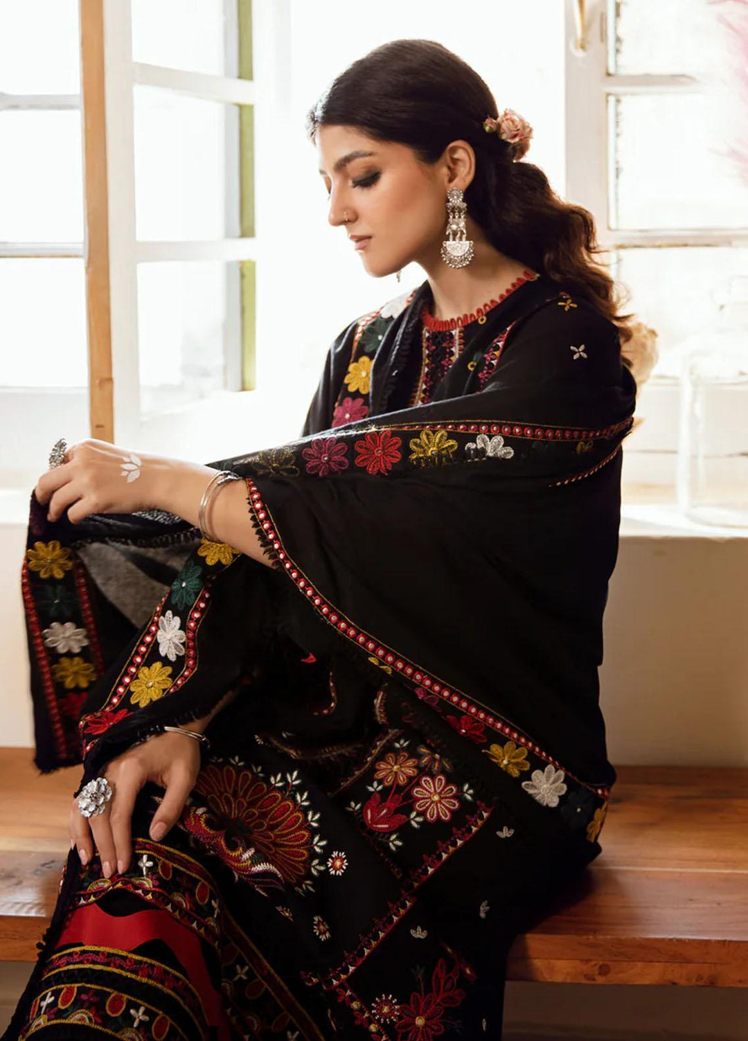 Kahani By Gisele Embroidered Khaddar Suits Unstitched 3 Piece GL23K Majestic Azure - Winter Collection