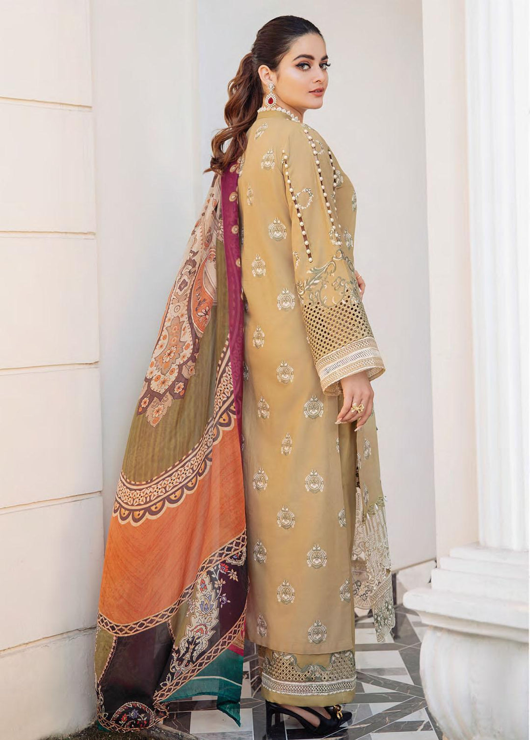 Kahf Premium Embroidered Lawn Suits Unstitched 3 Piece KHF22L KLL-04B - Luxury Collection