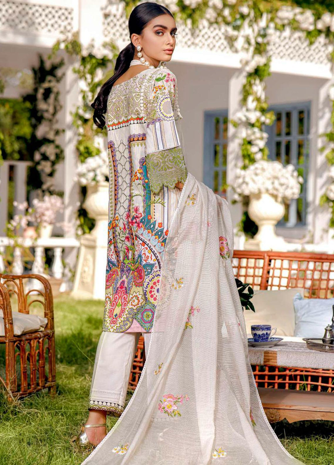 Kahf Premium Embroidered Lawn Suits Unstitched 3 Piece KHF21F 05 - Summer Collection