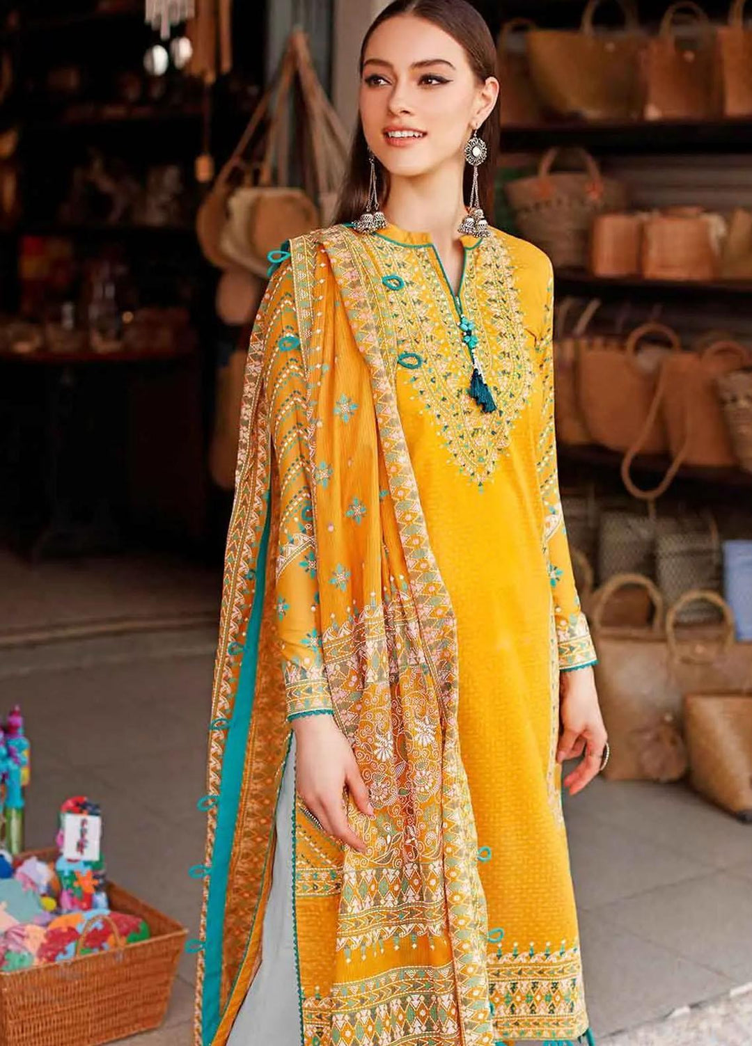 Kantha By Gul Ahmed Printed Lawn Suits Unstitched 3 Piece DN-22062 B - Summer Collection
