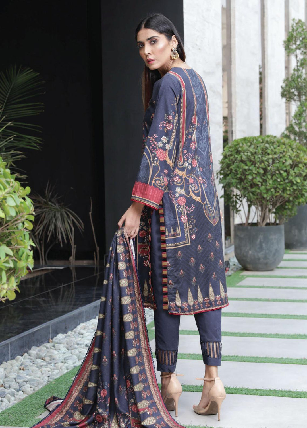 Kashaf By Humdum Printed Woolen Suits Unstitched 3 Piece HD23KF D-02 - Winter Collection