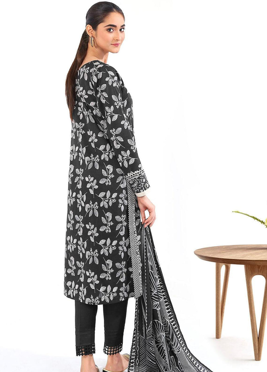 Khas Printed Lawn Suits Unstitched 3 Piece KHS23MC KLA-2000 - Summer Collection