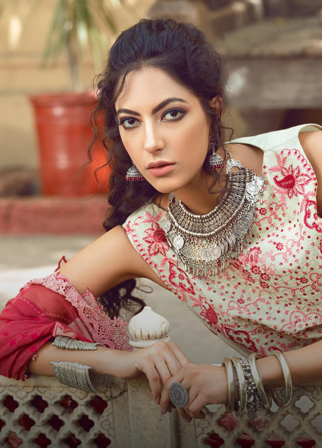 Kinaar by Shiza Hassan Embroidered Lawn Suits Unstitched 3 Piece SH21KN AVEEN - Luxury Collection