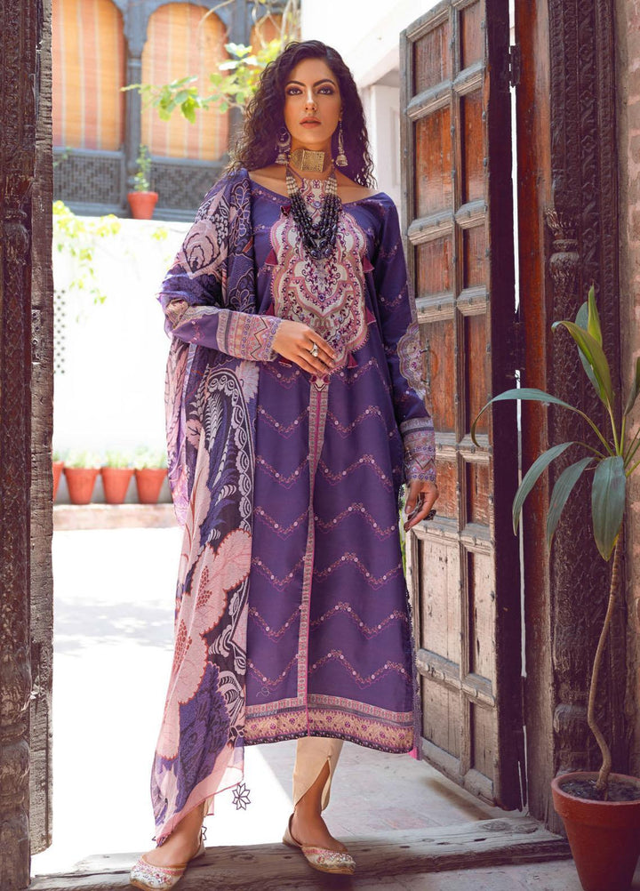 Kinaar by Shiza Hassan Embroidered Lawn Suits Unstitched 3 Piece SH21KN MAHRU - Luxury Collection