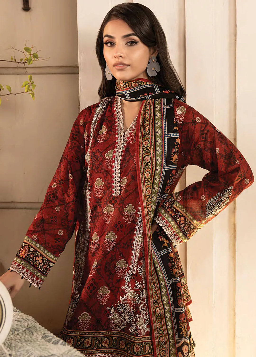 Komal by Lakhany Printed Lawn Suit Unstitched 3 Piece LSM25K LG-RL-0182 - Summer Collection
