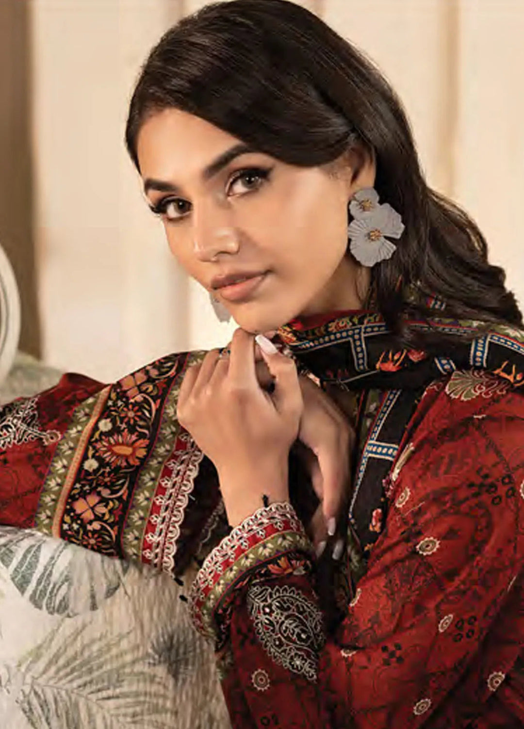 Komal by Lakhany Printed Lawn Suit Unstitched 3 Piece LSM25K LG-RL-0182 - Summer Collection