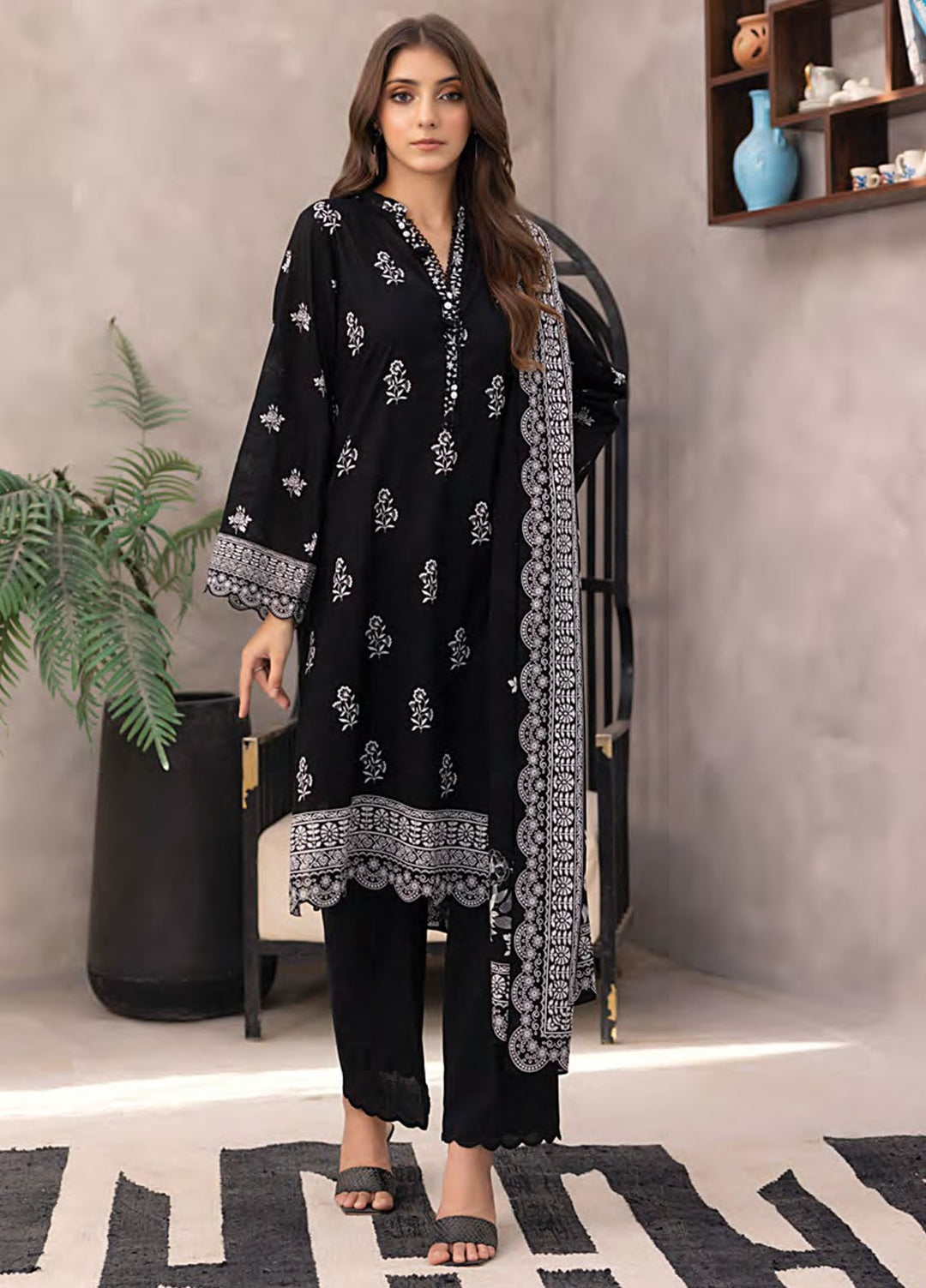 Komal by Lakhany Printed Lawn Suits Unstitched 3 Piece LSM25KM LG-AR-0182 - Summer Collection
