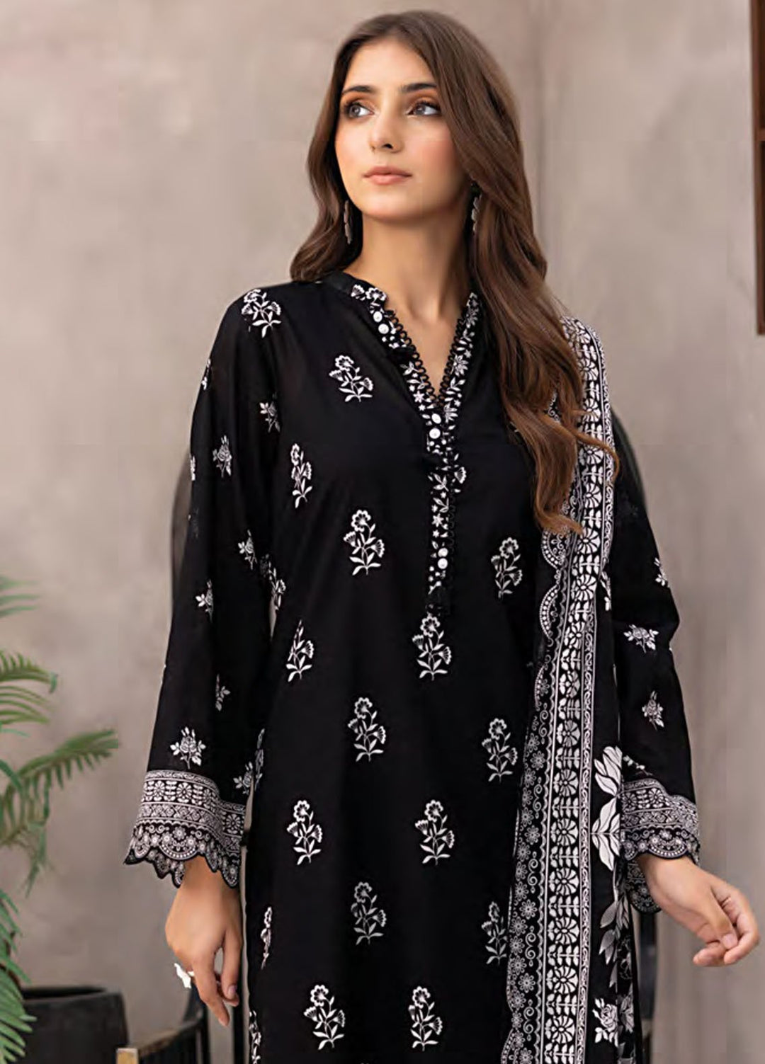 Komal by Lakhany Printed Lawn Suits Unstitched 3 Piece LSM25KM LG-AR-0182 - Summer Collection