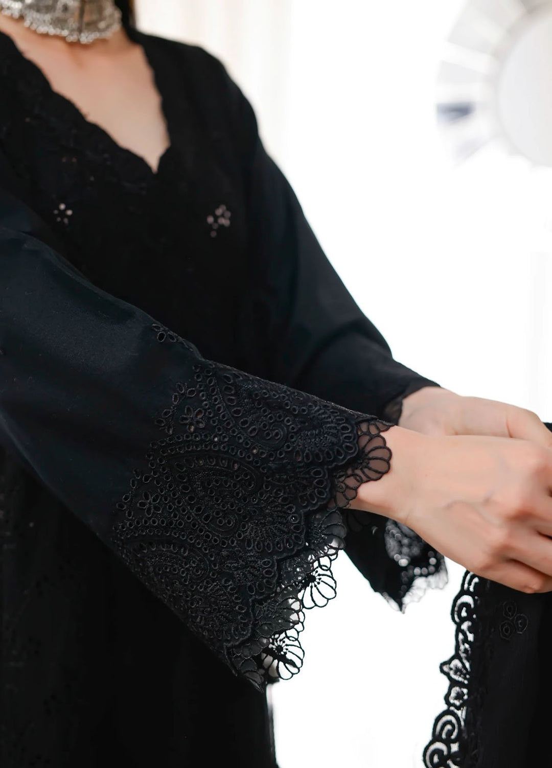 Komal by Lakhany Embroidered Lawn Suits Unstitched 3 Piece LSM25KM LG-UB-0165 - Summer Collection