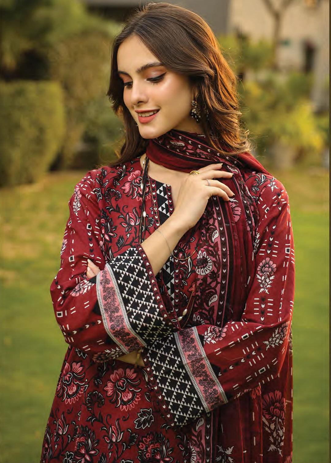 Komal Prints By Lakhany Printed Lawn Suits Unstitched 3 Piece LSM24KP LG-AM-0088-B - Summer Collection