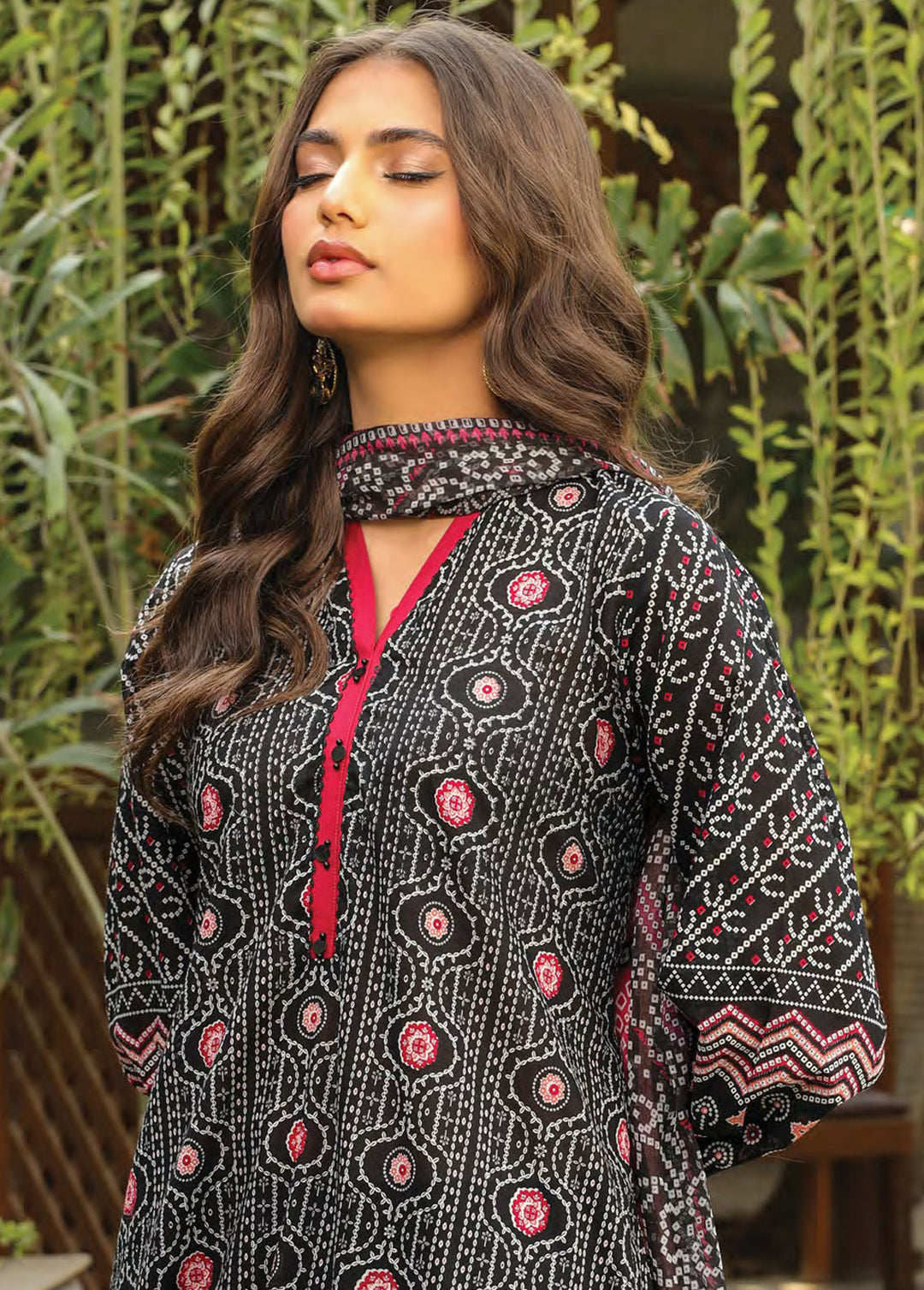 Komal Prints By Lakhany Printed Lawn Suits Unstitched 3 Piece LSM24KP LG-RL-0002-A - Summer Collection