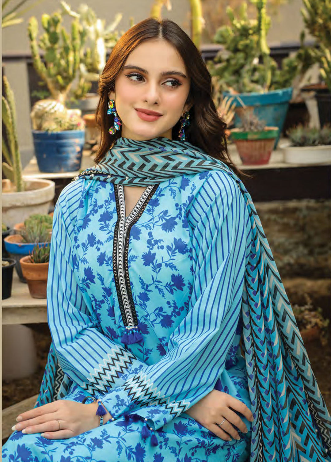Komal Prints By Lakhany Printed Lawn Suits Unstitched 3 Piece LSM24KP LG-SR-0147-B - Summer Collection