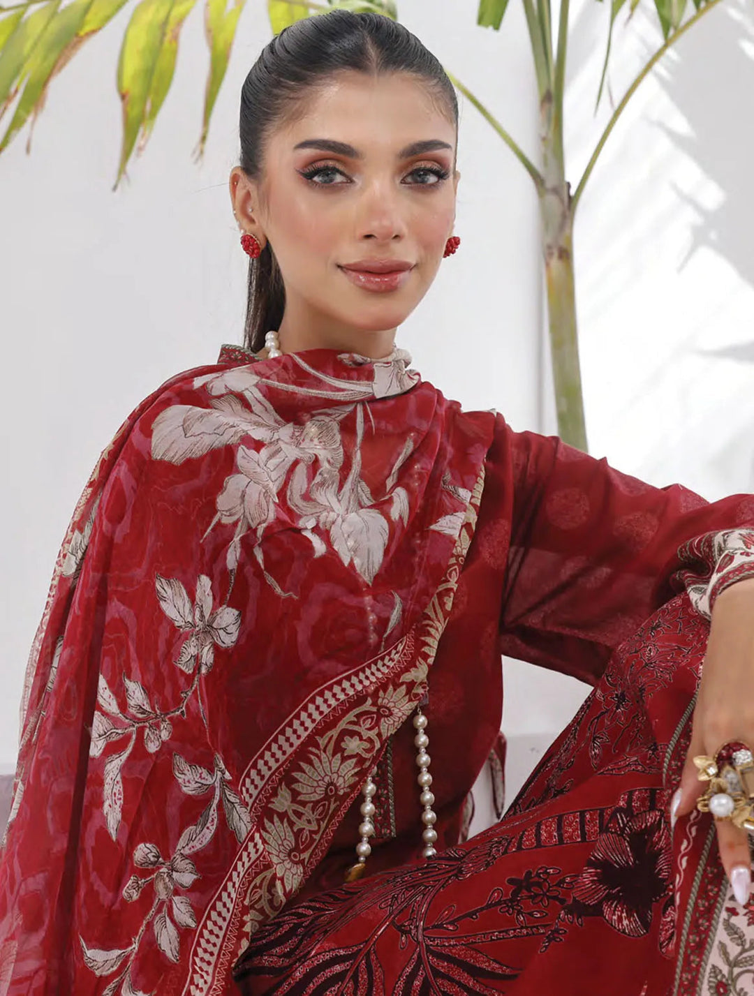 Komal Signature Prints By Lakhany Printed Lawn Suit Unstitched 3 Piece LSM24KS LG-MM-0106 - Summer Collection