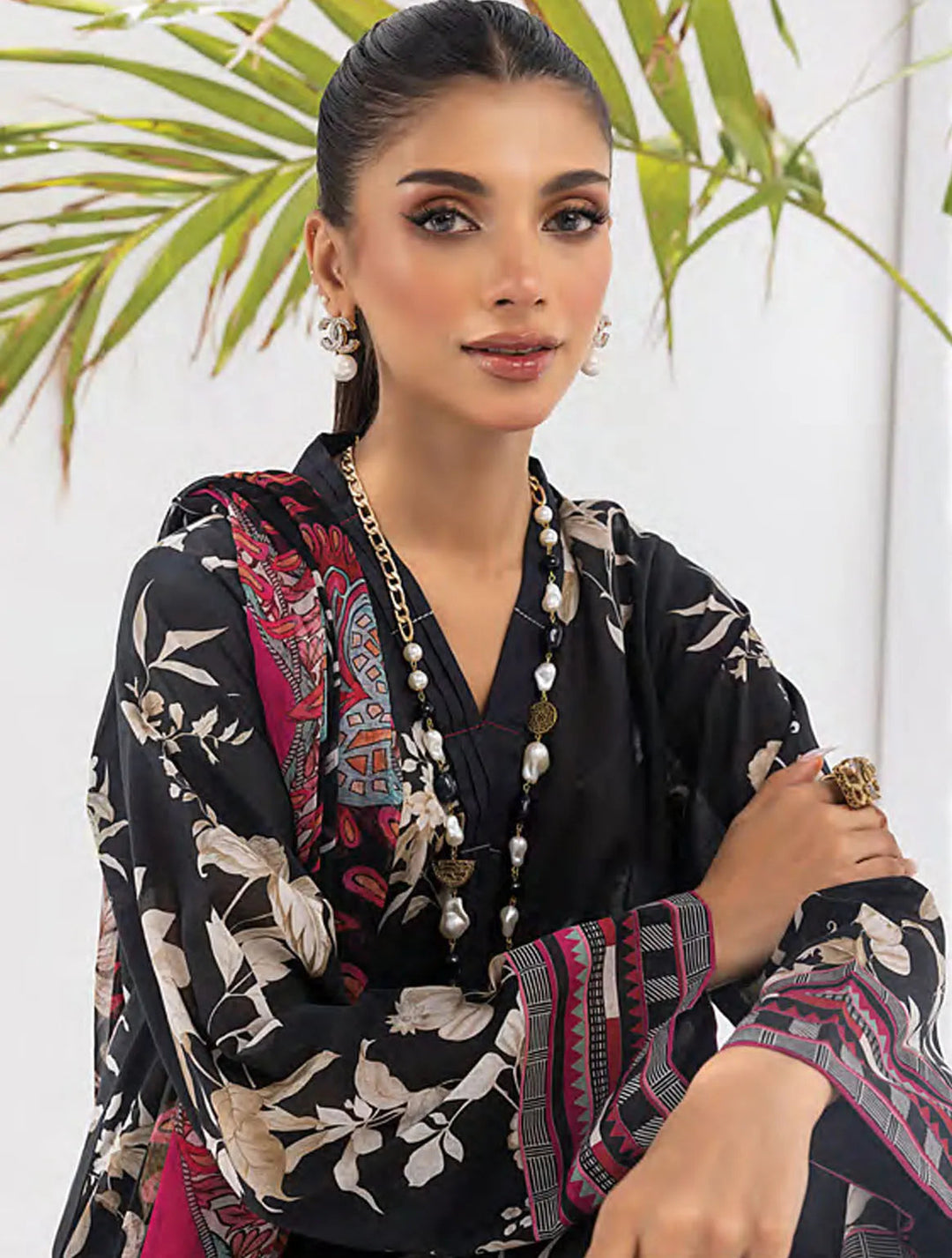Komal Signature Prints By Lakhany Printed Lawn Suit Unstitched 3 Piece LSM24KS LG-MM-0107 - Summer Collection