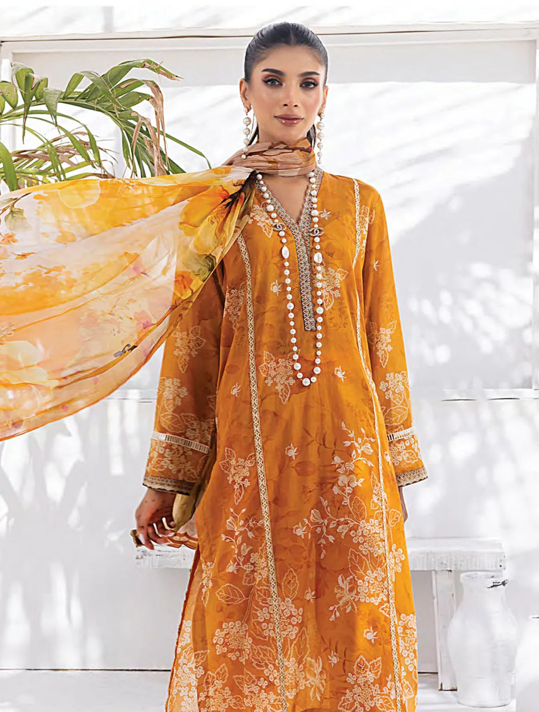 Komal Signature Prints By Lakhany Printed Lawn Suit Unstitched 3 Piece LSM24KS LG-MM-0108 - Summer Collection