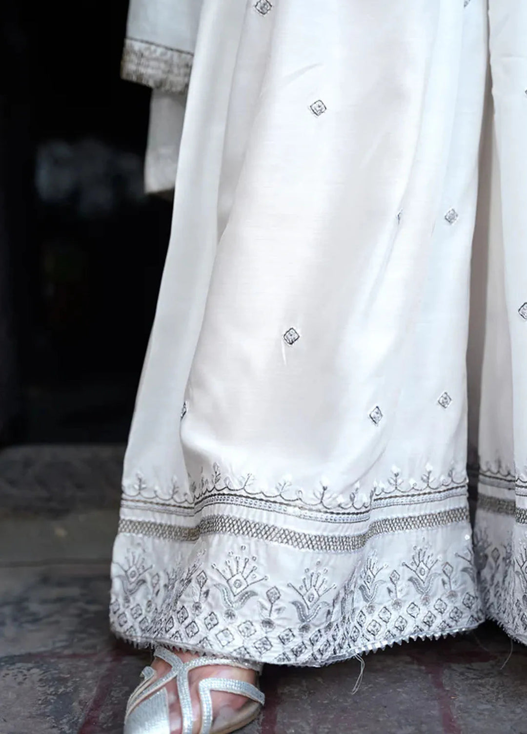 Kross Kulture Pret Embroidered Cotton Net 3 Piece Suit Kavindi KKSG-00533