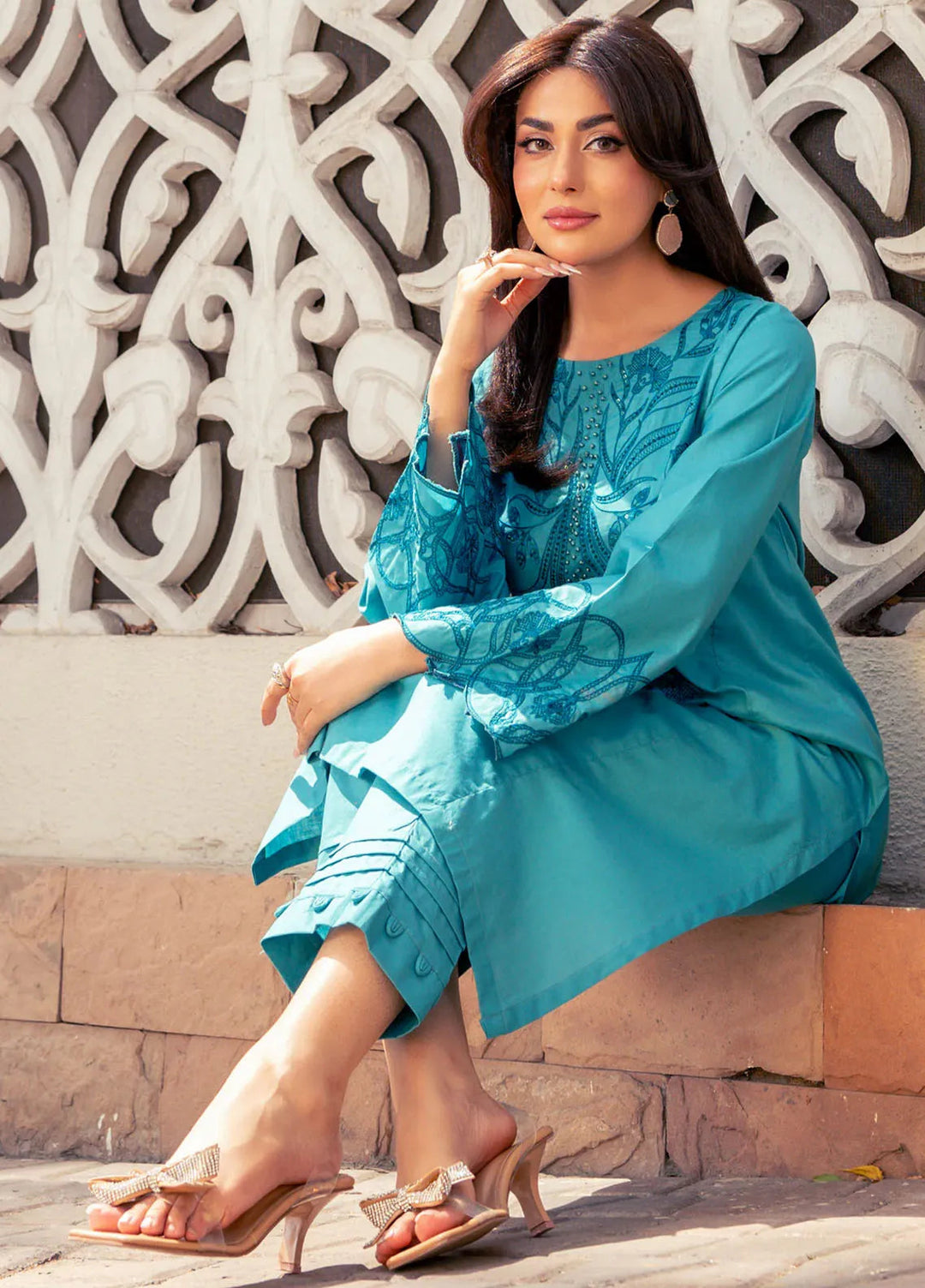 Kross Kulture Pret Embroidered Lawn 2 Piece Suit Ravishing KE-00834