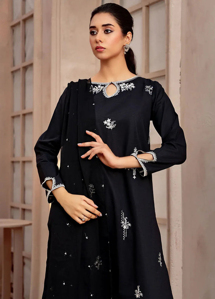 Kross Kulture Pret Embroidered Lawn 3 Piece Suit Azlin KE-00674
