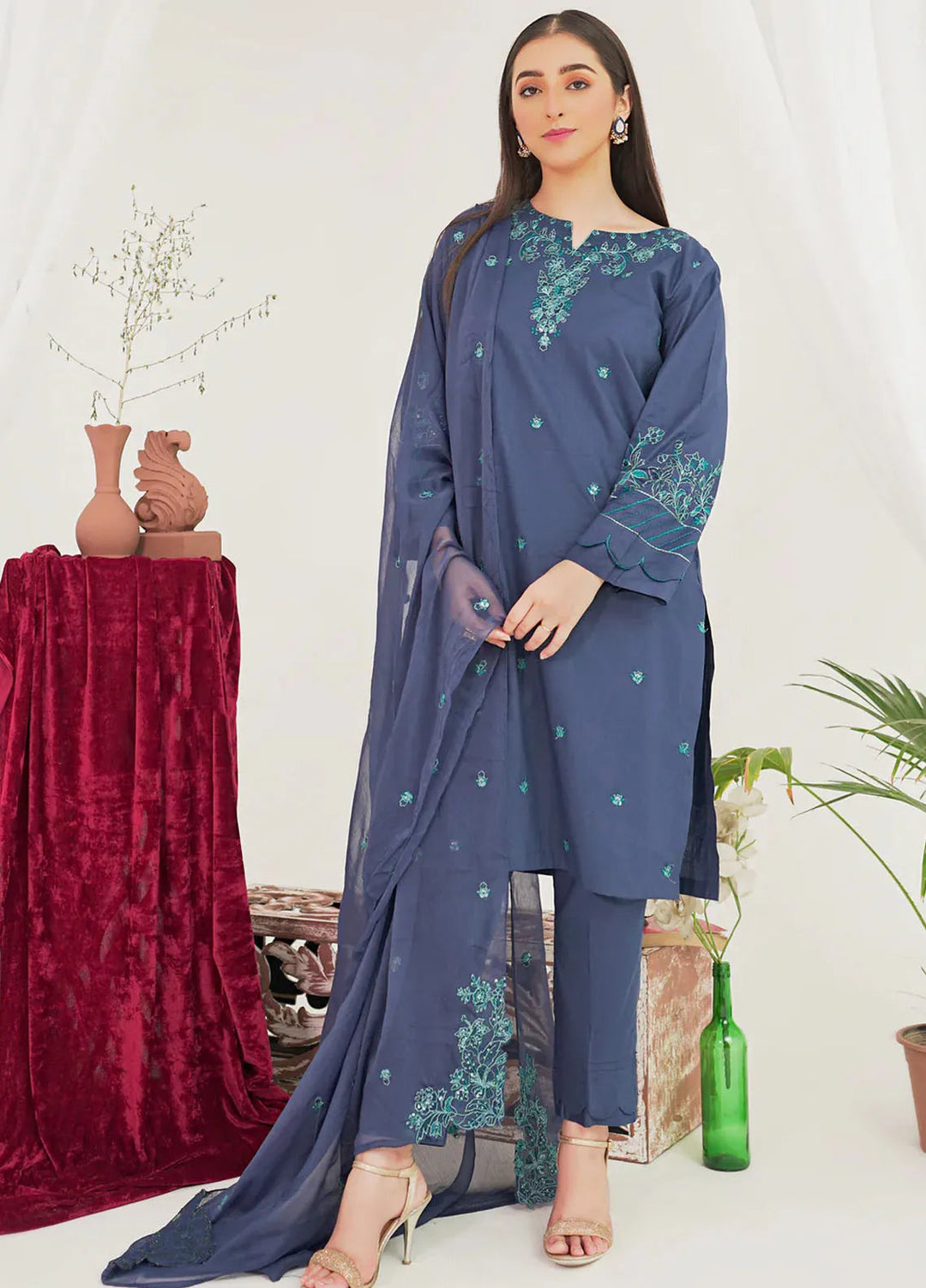 Kross Kulture Pret Embroidered Lawn 3 Piece Suit Naysa KE-00721