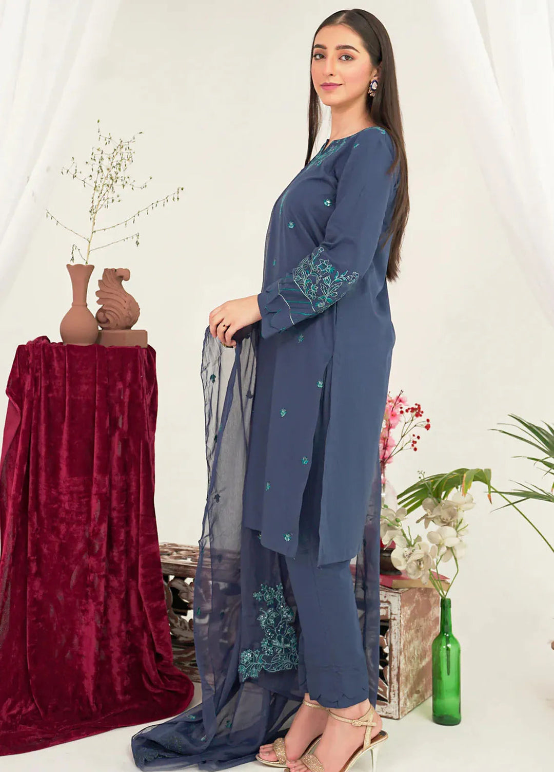 Kross Kulture Pret Embroidered Lawn 3 Piece Suit Naysa KE-00721