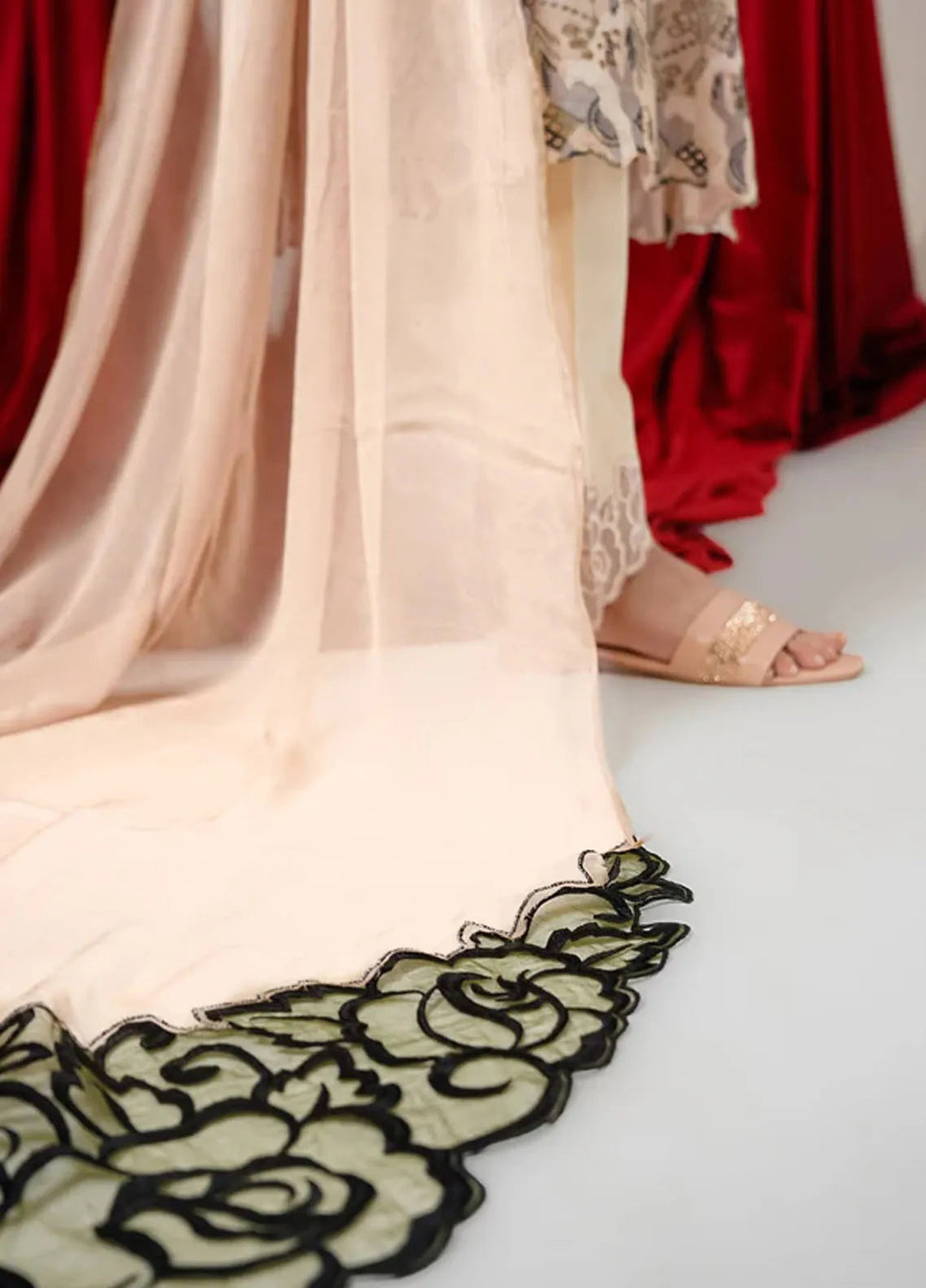 Kross Kulture Pret Printed Lawn 3 Piece Suit KE- 00642