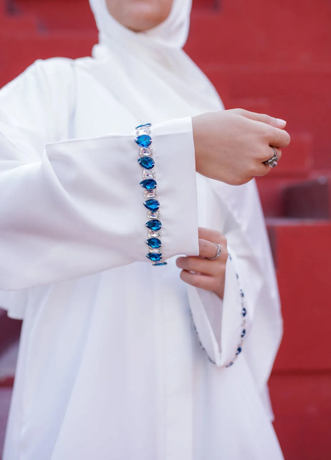 La Khilaba Pret Embellished Nida Fabric Abaya Snow