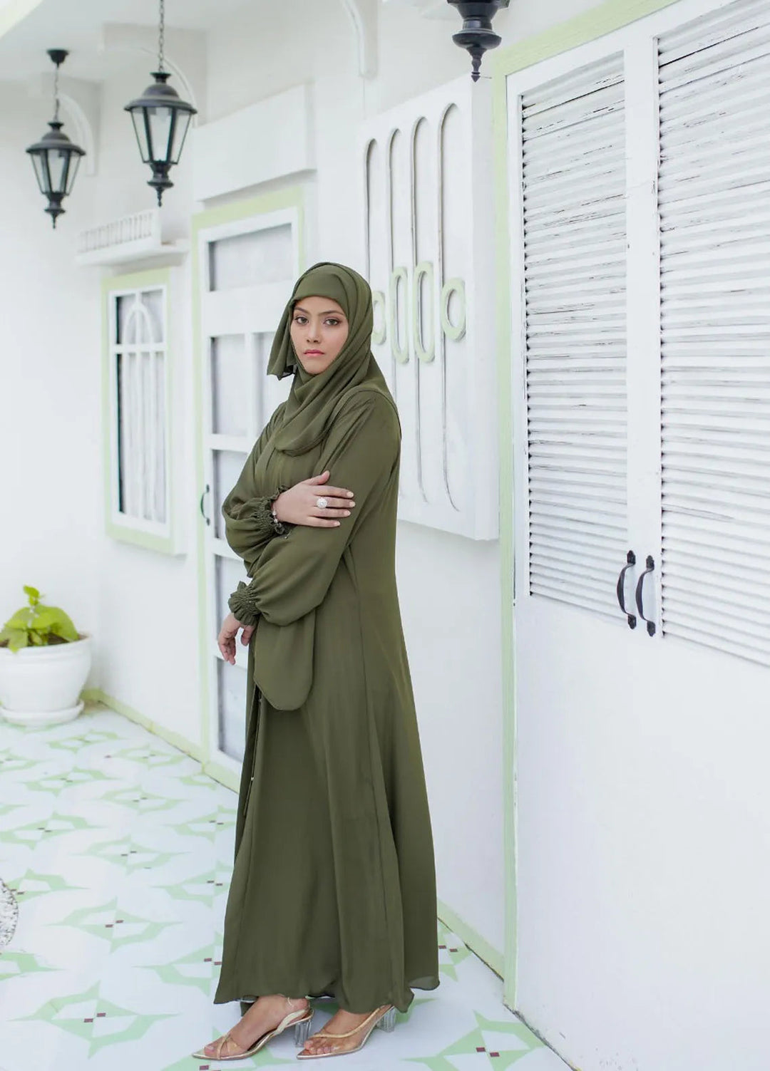 La Khilaba Pret Plain Georgette Olive Open Abaya