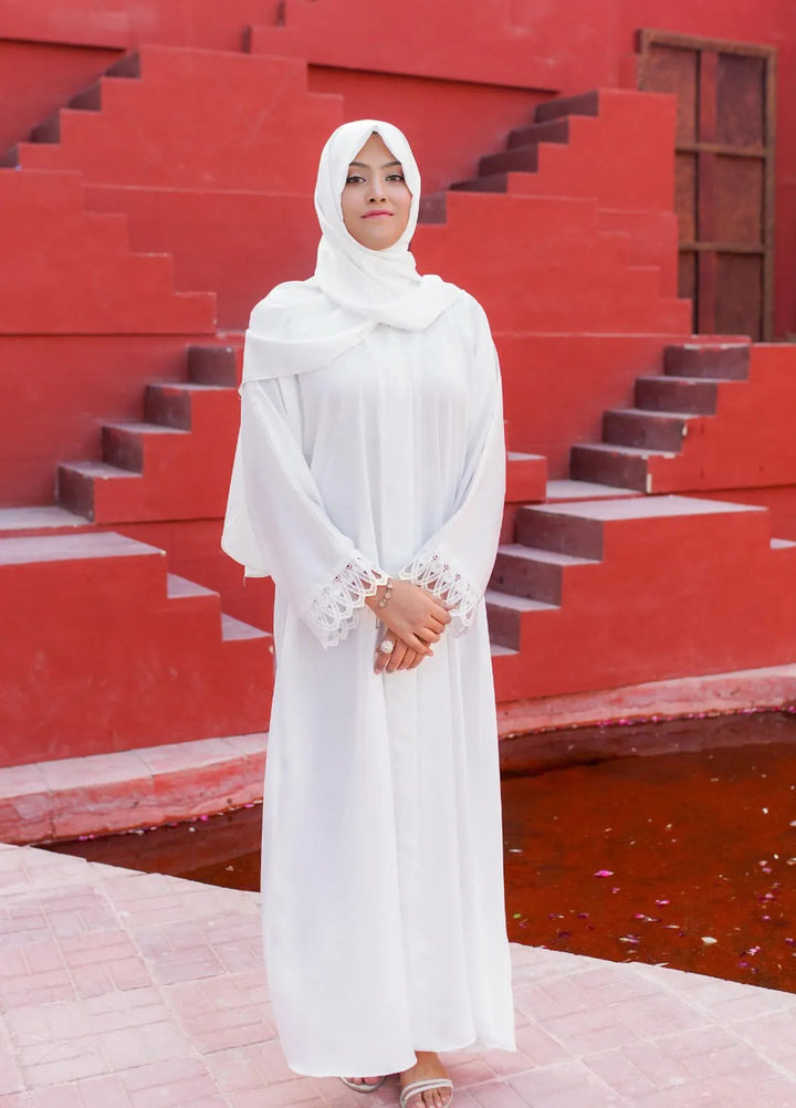 La Khilaba Pret Plain Korean Nida White Laced Abaya