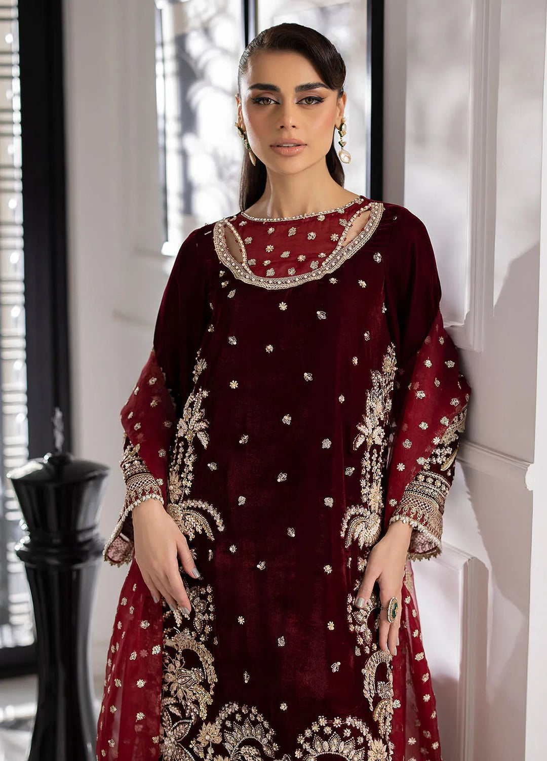 La more By Sardinia Embroidered Velvet Suit Unstitched 3 Piece SRD24LM 703 Maron Muse - Formal Collection