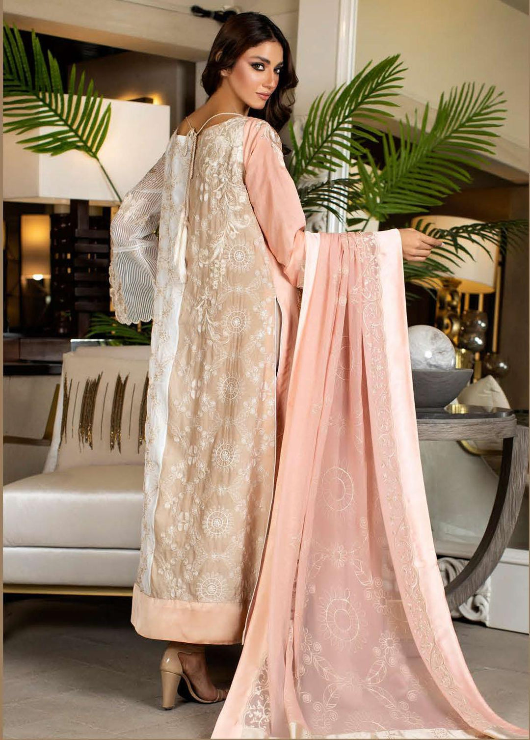 La Soie By Zunuj Embroidered Crepe Suits Unstitched 3 Piece ZJ23LS D-04 - Luxury Collection
