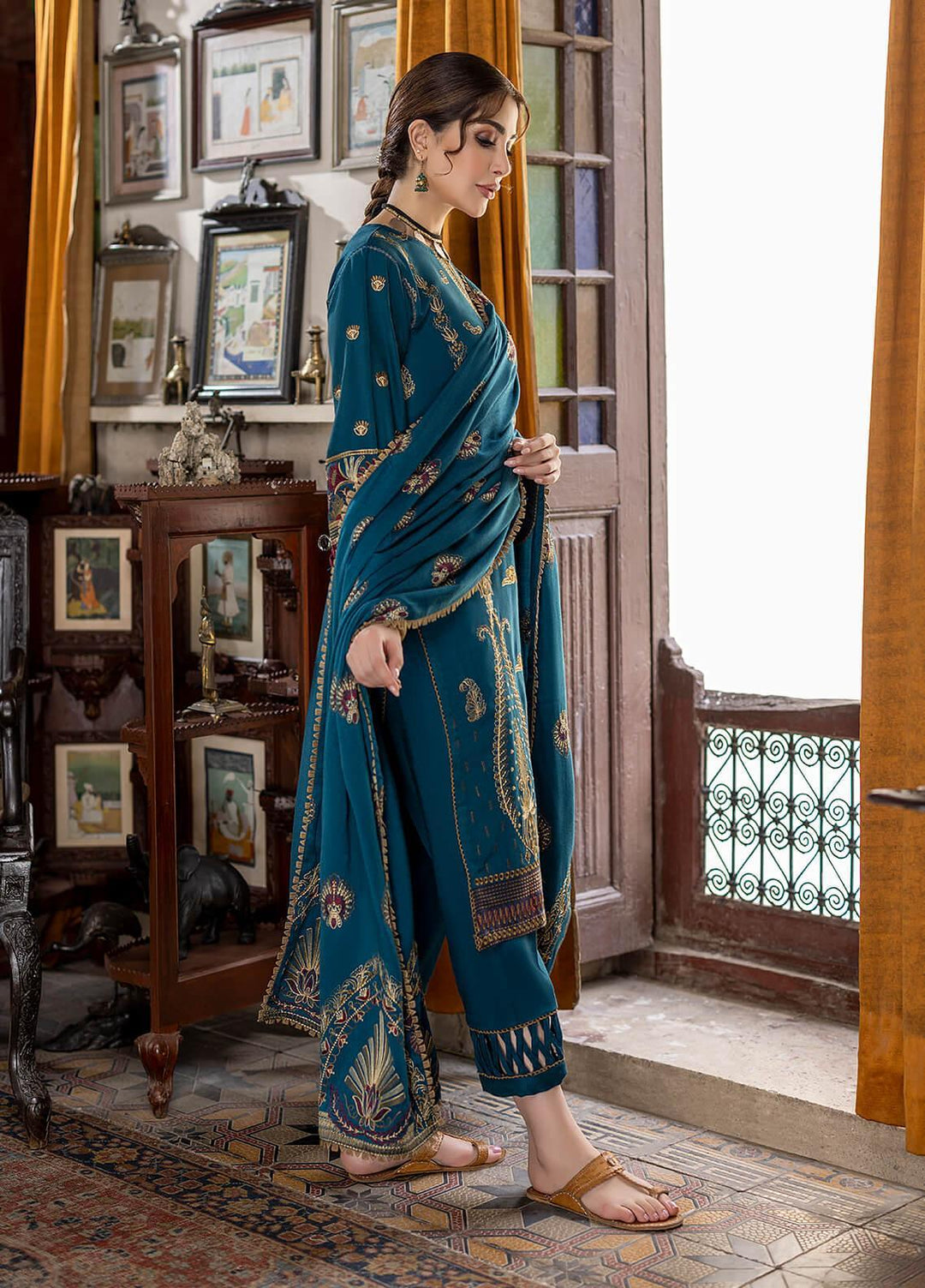 Laadli by Humdum Embroidered Woolen Suits Unstitched 3 Piece HD22L D-04 - Winter Collection