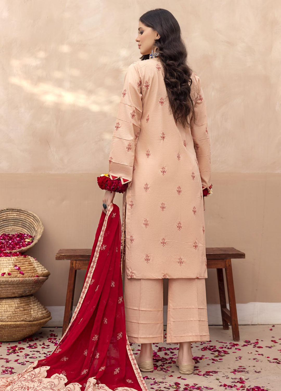 Laadli By Humdum Embroidered Lawn Suits Unstitched 3 Piece HD23L D-05 - Summer Collection