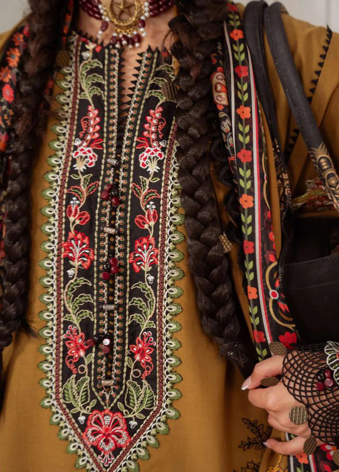 Laanem by Saira Rizwan Embroidered Lawn Suits Unstitched 3 Piece Nazli-A - Summer Collection