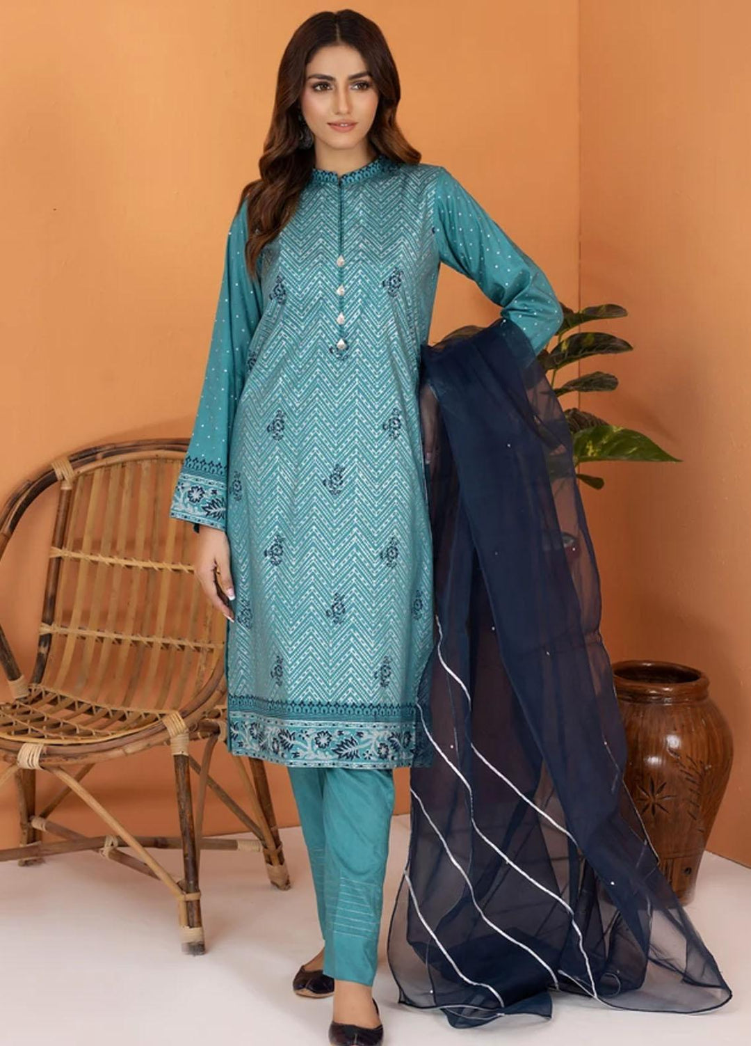 Lakhany Luxury Pret  Raw Silk 3 Piece Suit LSM-2506