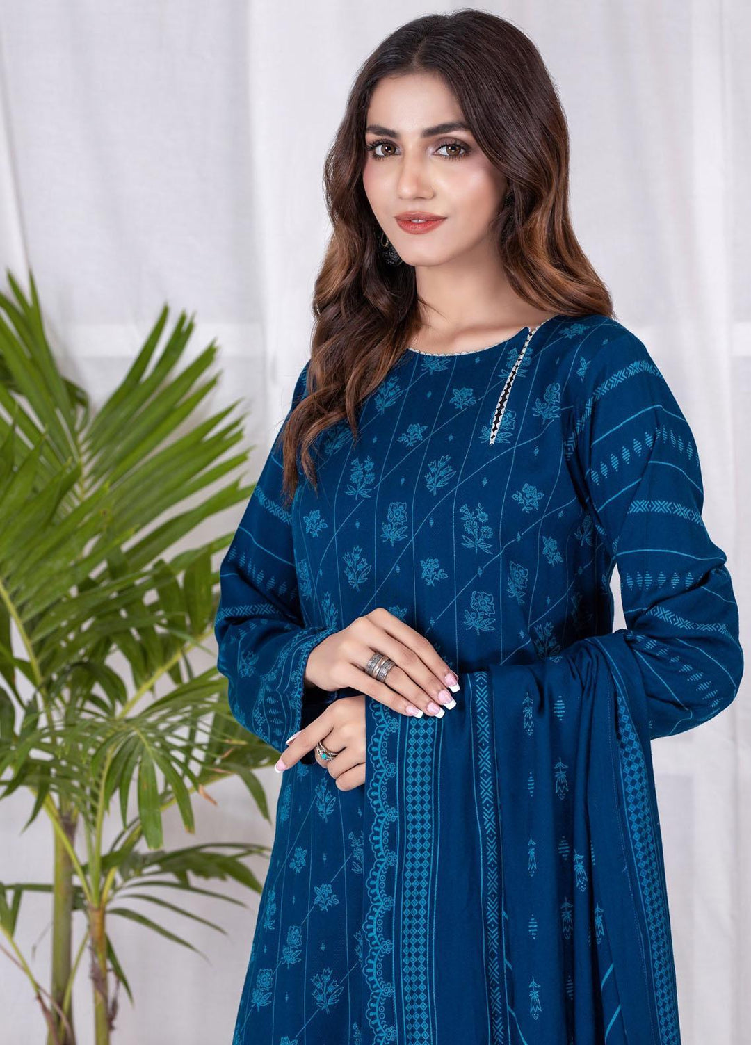 Lakhany Printed Cashmi Vool Suits Unstitched 3 Piece LSM21CV CVC-1014-A - Winter Collection