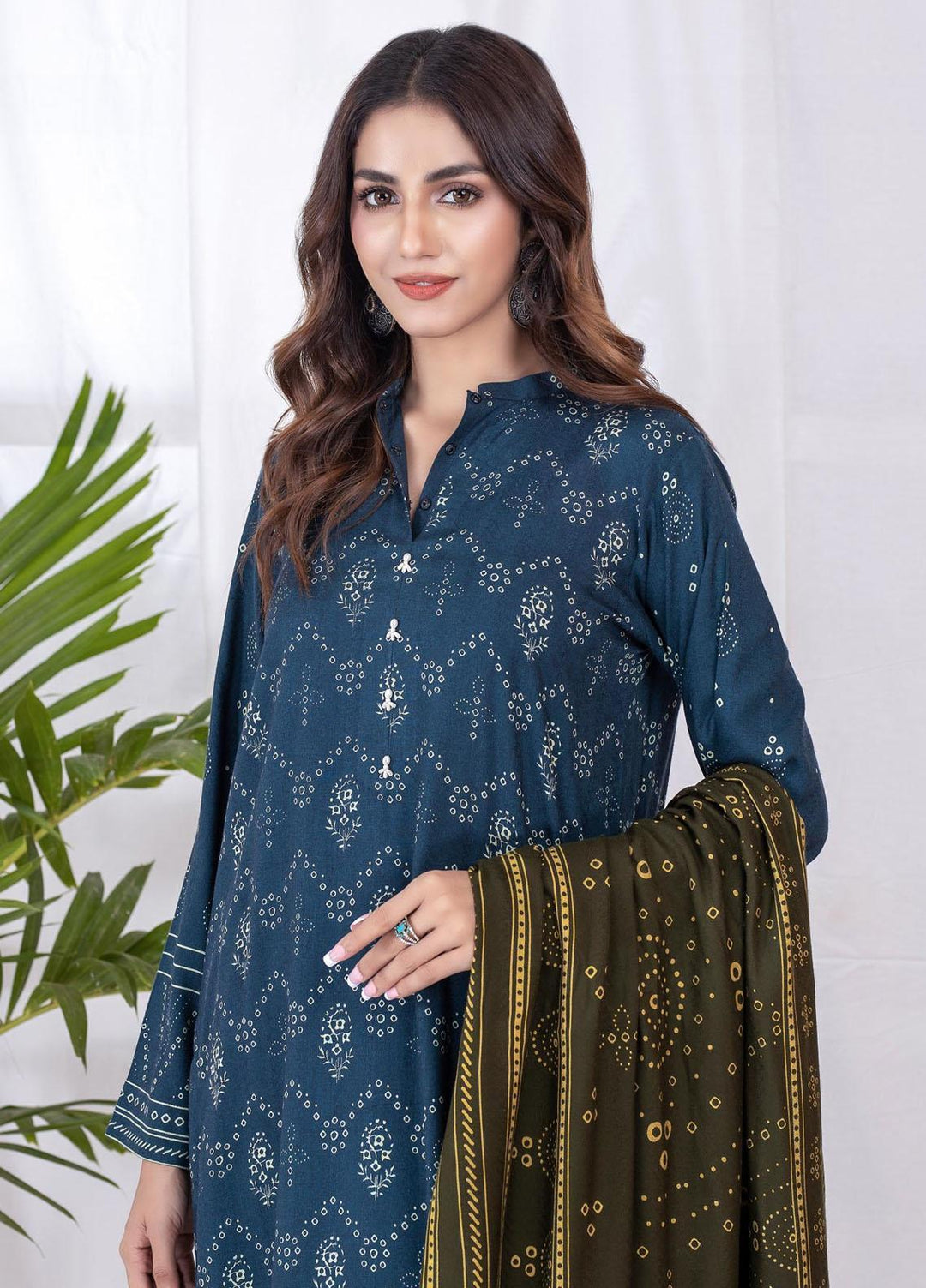 Lakhany Printed Cashmi Vool Suits Unstitched 3 Piece LSM21CV CVC-1018-B - Winter Collection