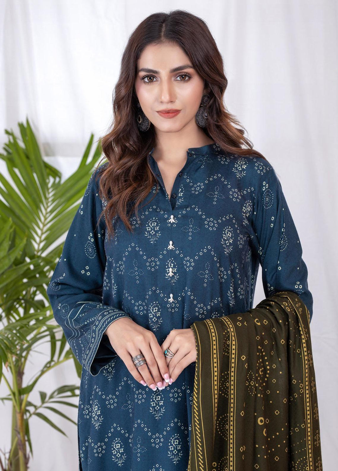 Lakhany Printed Cashmi Vool Suits Unstitched 3 Piece LSM21CV CVC-1018-B - Winter Collection