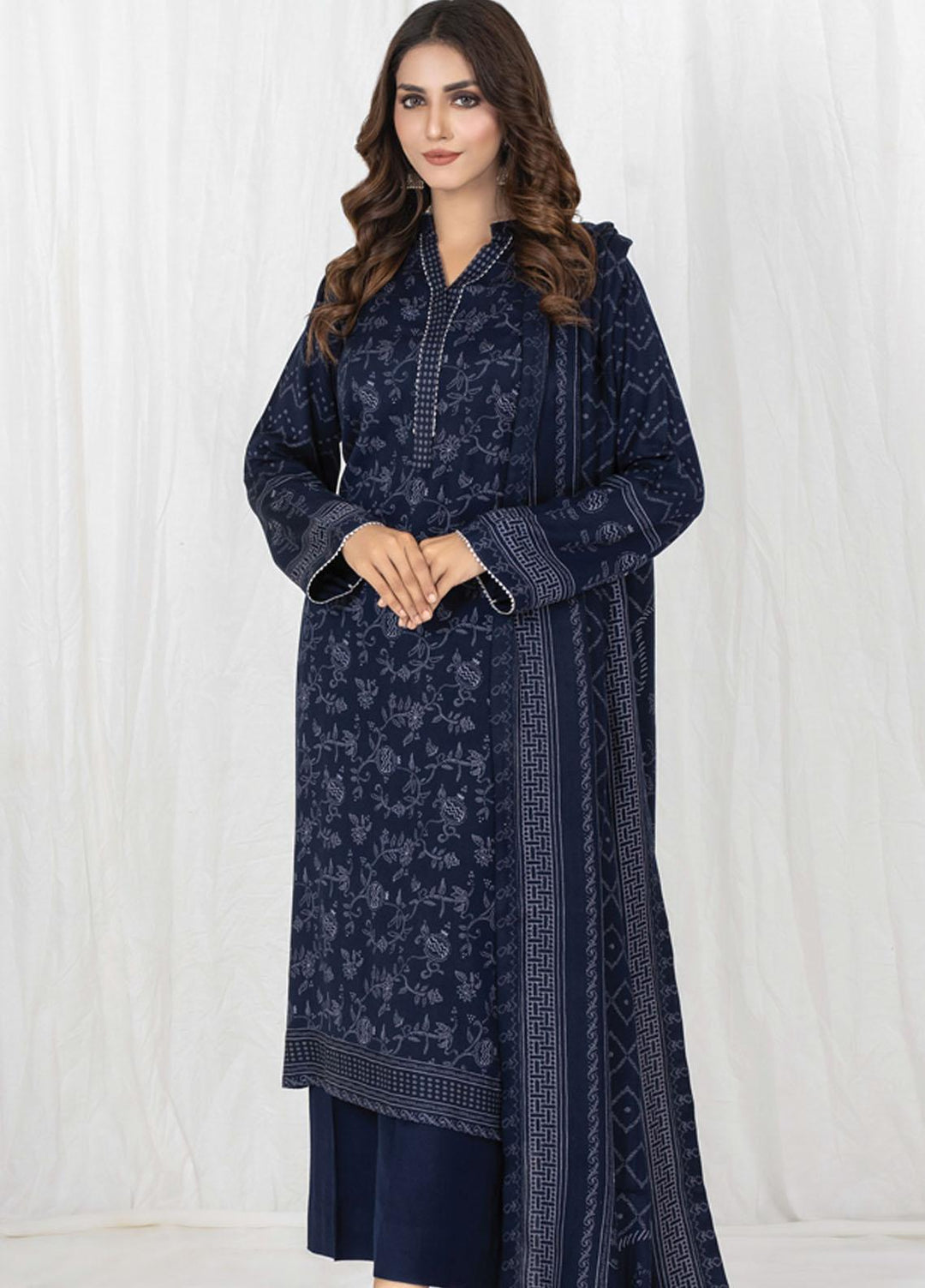Lakhany Printed Cashmi Vool Suits Unstitched 3 Piece LSM21CV-2 CVC-1022-A - Winter Collection