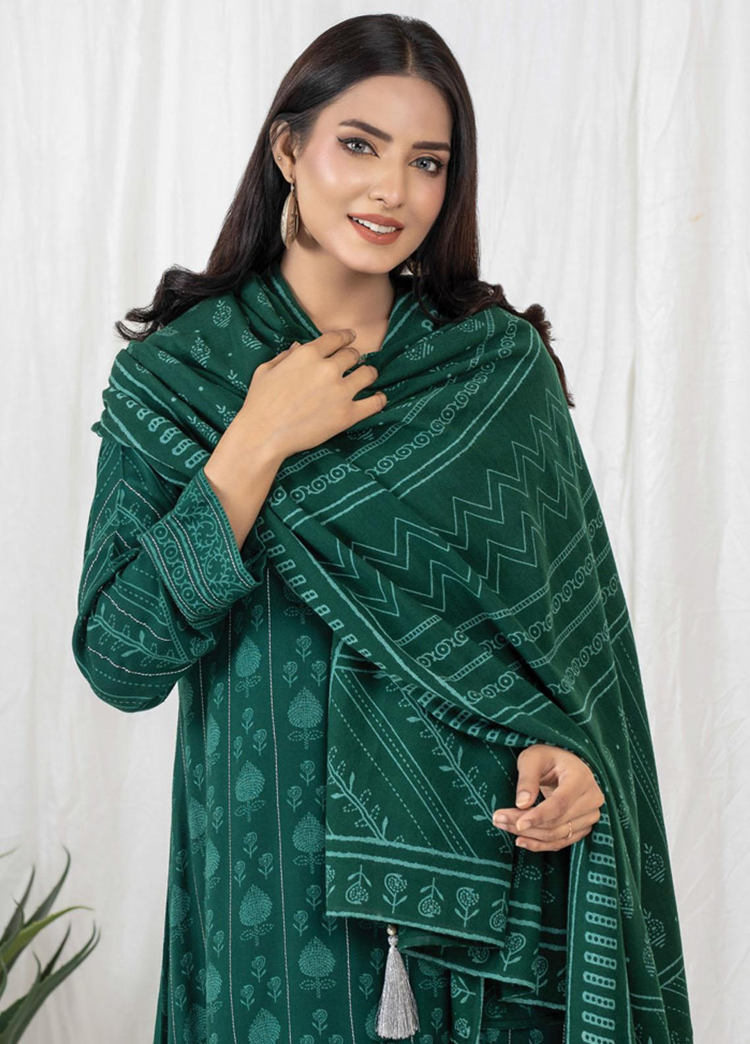 Lakhany Printed Cashmi Vool Suits Unstitched 3 Piece LSM21CV-2 CVC-1029-A - Winter Collection