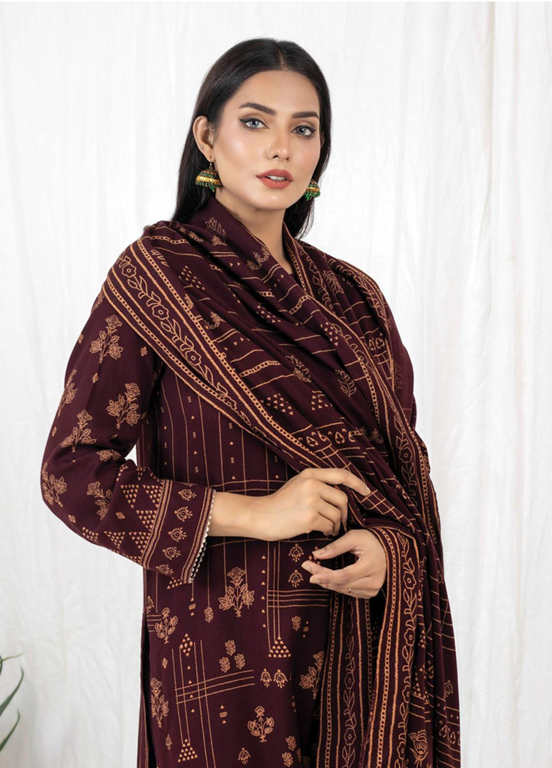 Lakhany Printed Cashmi Vool Suits Unstitched 3 Piece LSM21CV-2 CVC-1031-B - Winter Collection