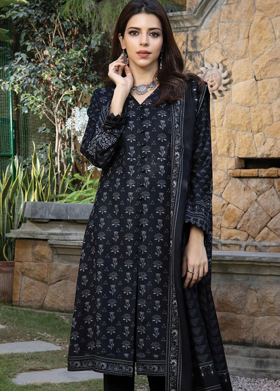 Lakhany Printed Woven Suits Unstitched 3 Piece LSM22-CV2 CVC-1013-C - Winter Collection