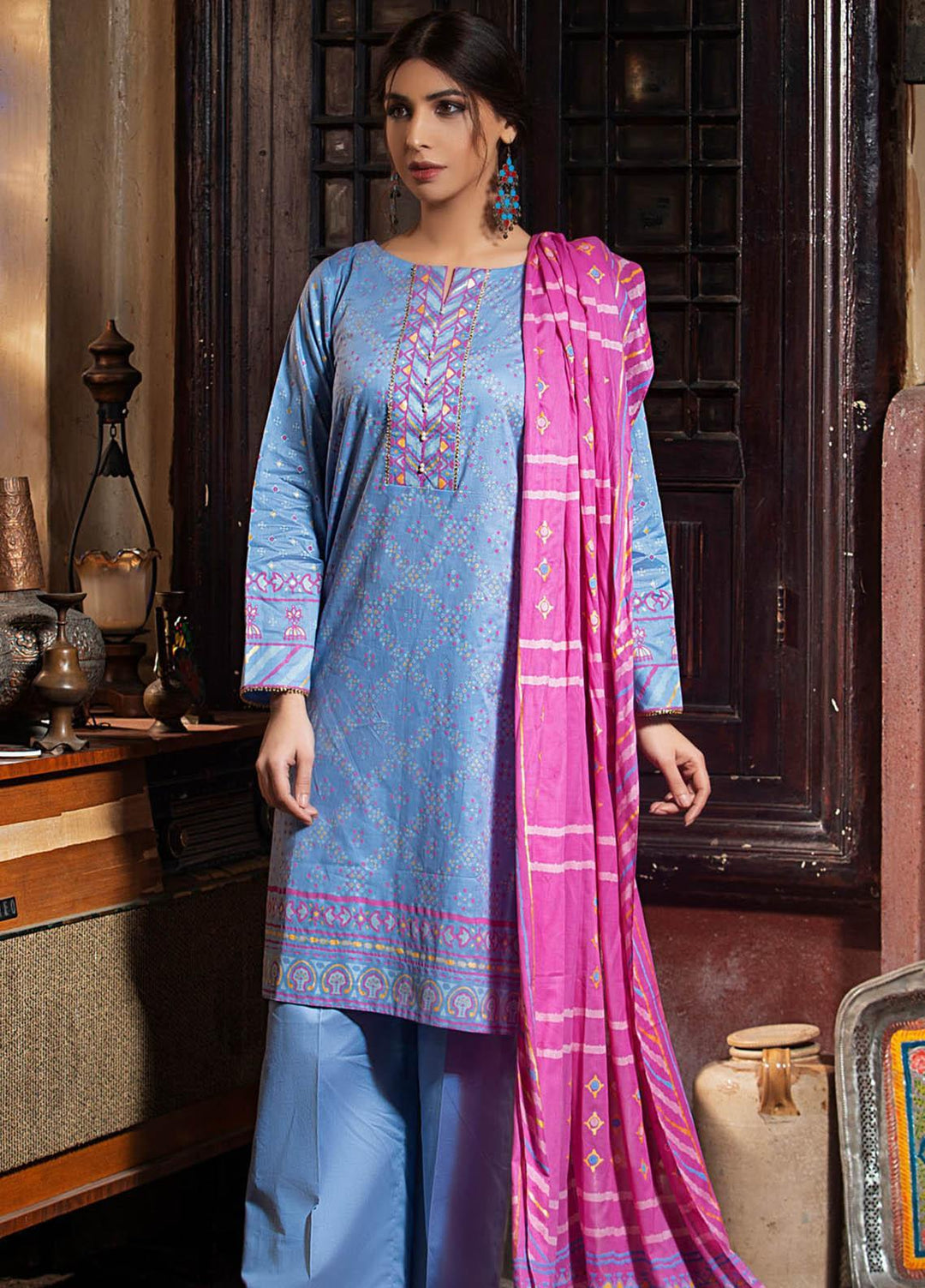 Dareechay By Lakhany Printed Lawn Suits Unstitched 3 Piece LSM21D 3009 - Summer Collection