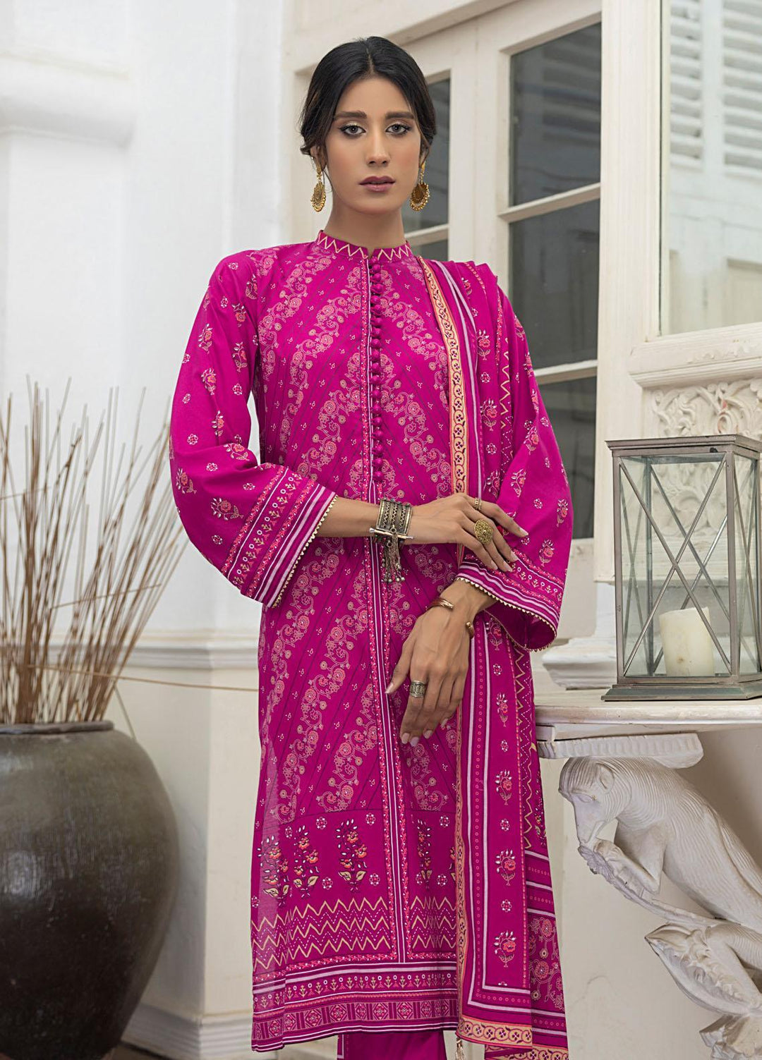 Lakhany Printed Lawn Suits Unstitched 3 Piece LSM23D DPC-EA-0422 - Summer Collection