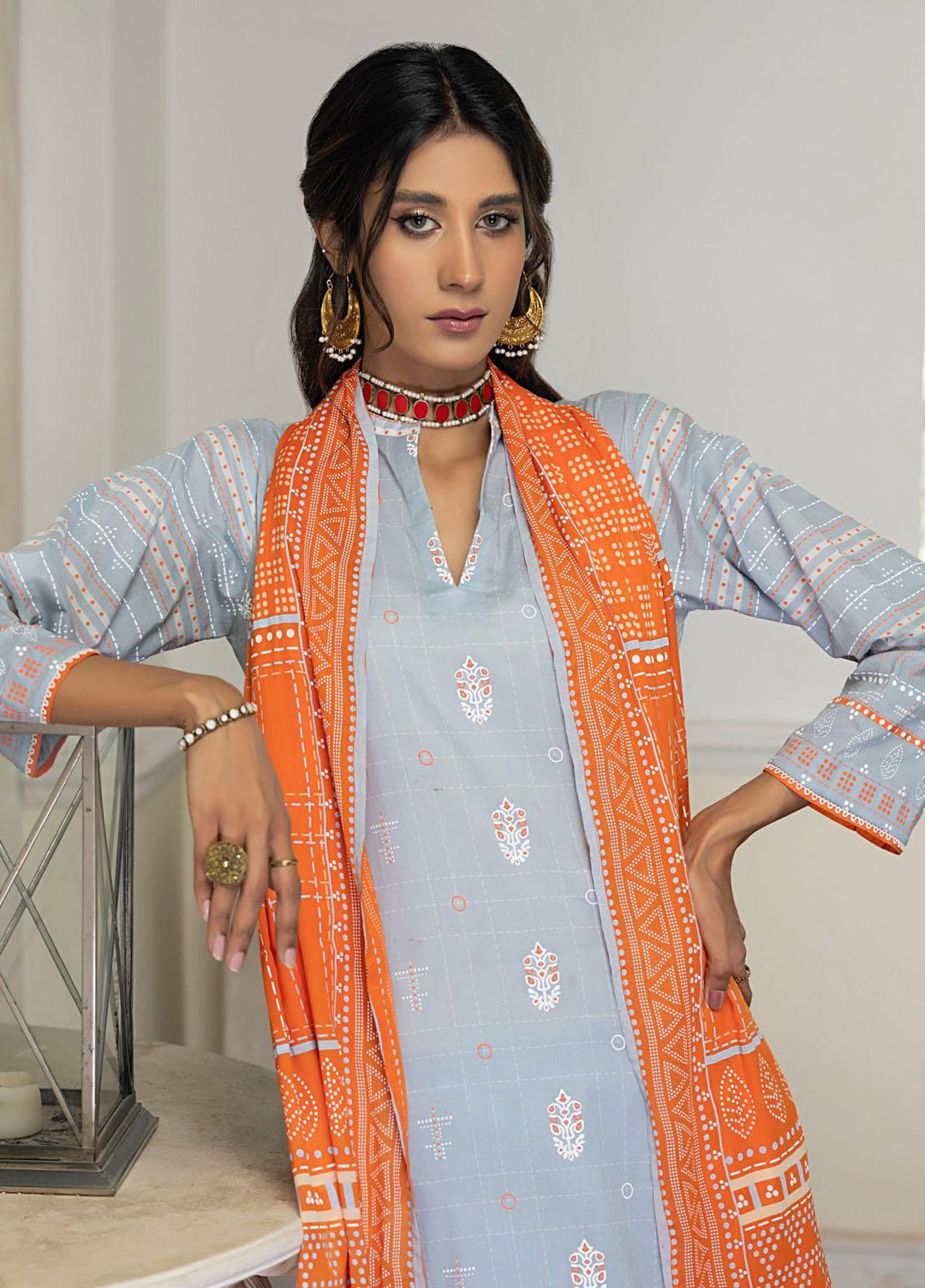 Lakhany Printed Lawn Suits Unstitched 3 Piece LSM23D DPC-RN-0026 - Summer Collection