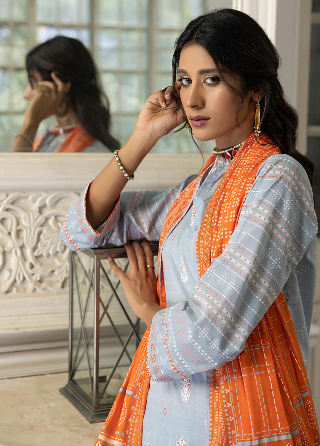 Lakhany Printed Lawn Suits Unstitched 3 Piece LSM23D DPC-RN-0026 - Summer Collection