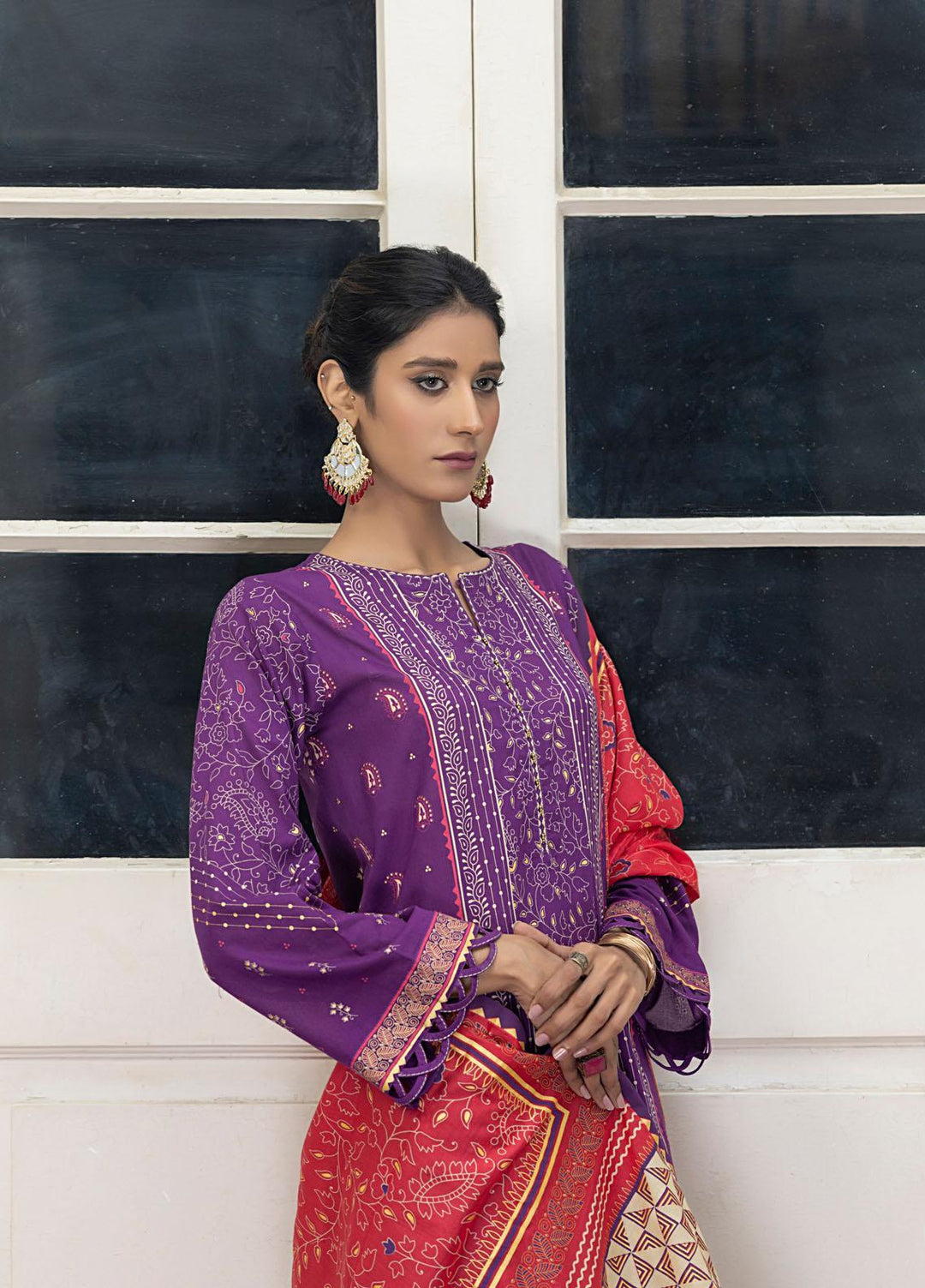 Lakhany Printed Lawn Suits Unstitched 3 Piece LSM23D DPC-RN-0025 - Summer Collection