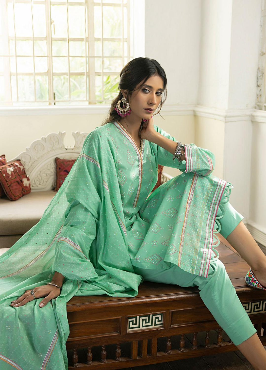 Lakhany Printed Lawn Suits Unstitched 3 Piece LSM23D DPC-SR-0089 - Summer Collection