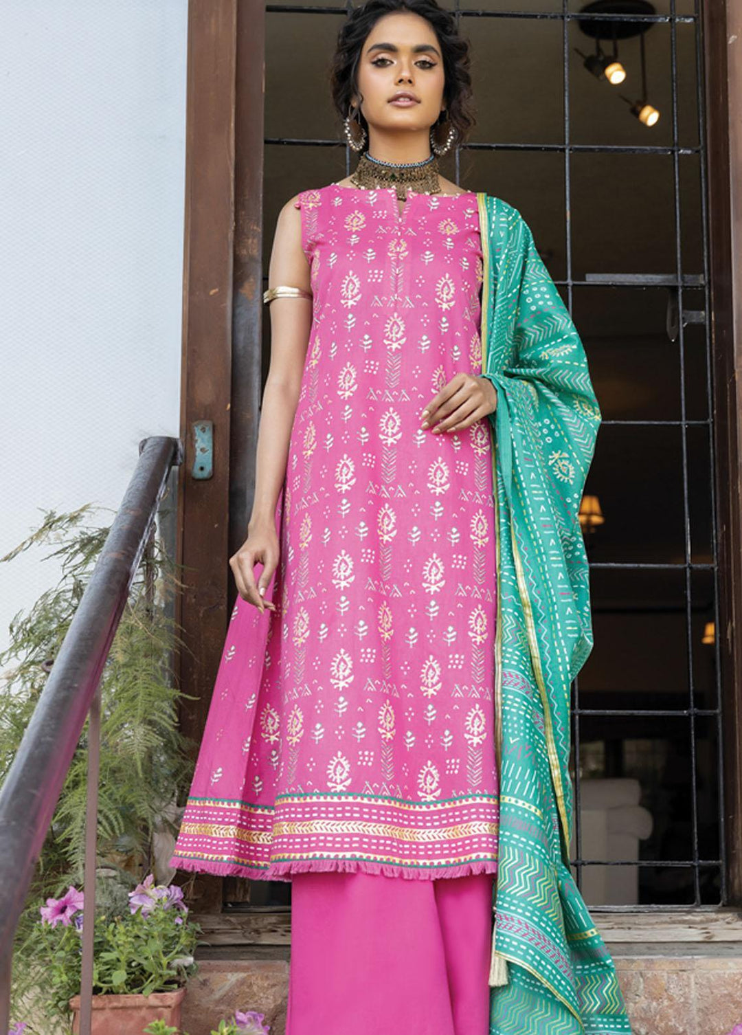 Dareechay By Lakhany Printed Lawn Suits Unstitched 3 Piece LSM22D DPC-3011 - Summer Collection