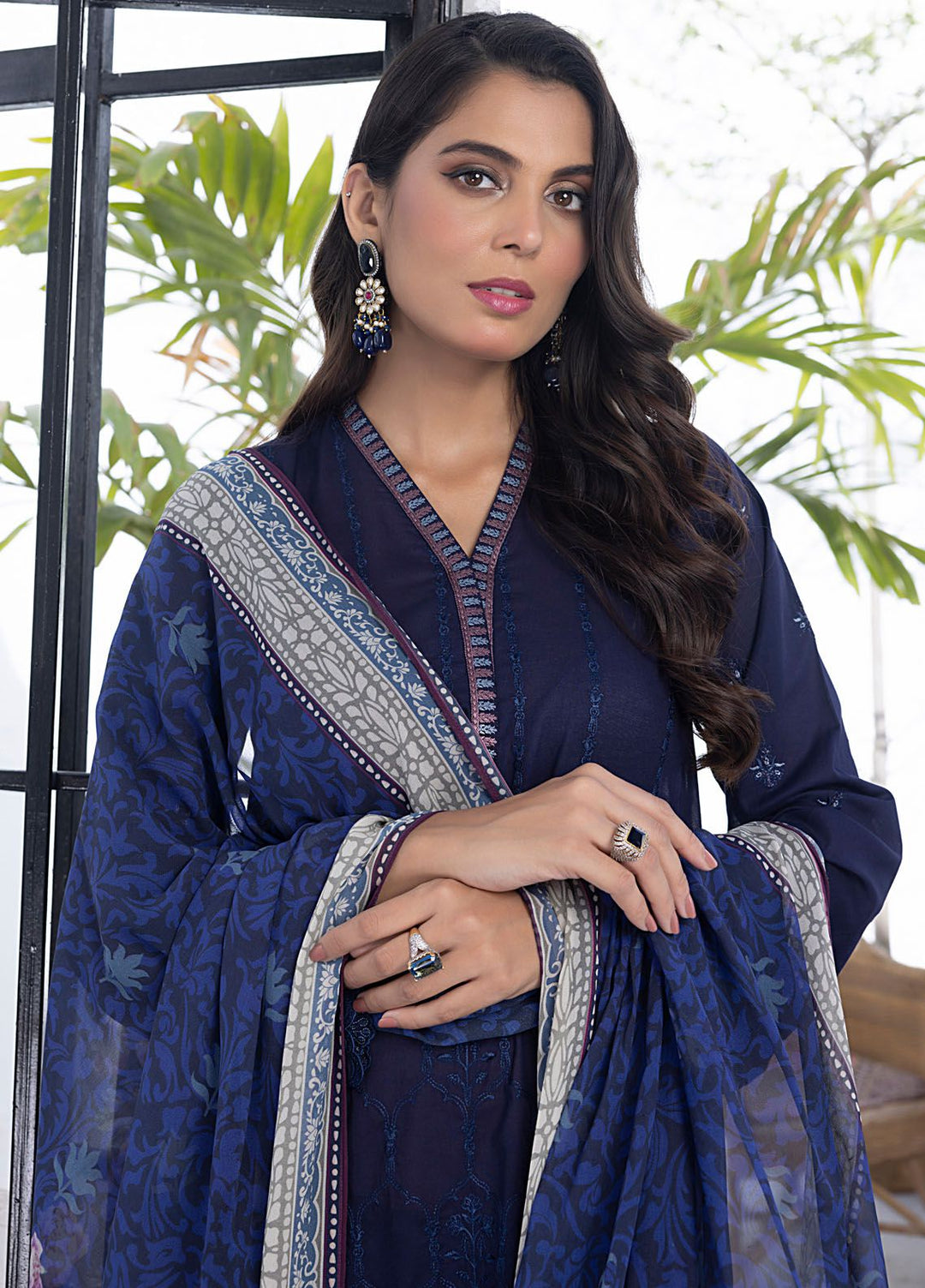 Lakhany Embroidered Lawn Suit Unstitched 3 Piece LSM24S2 LG-IZ-0122 - Summer Collection