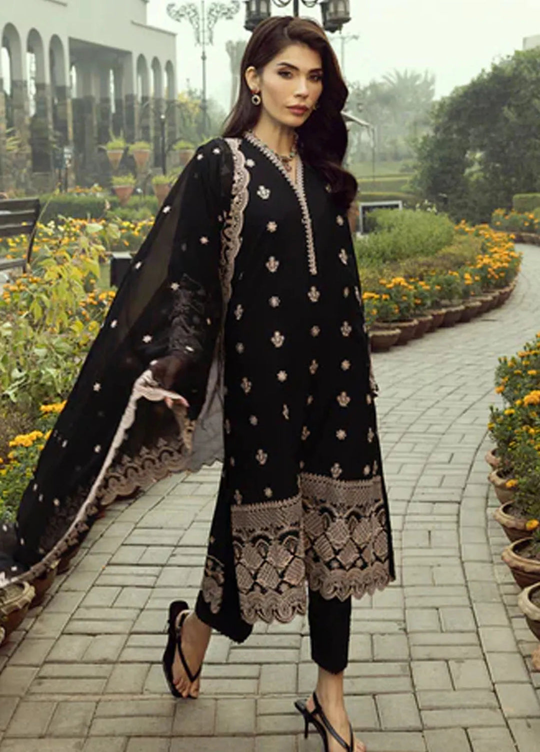 Lakhany Embroidered Lawn Suits Unstitched 3 Piece LSM25EL LG-IZ-0305 - Eid Collection